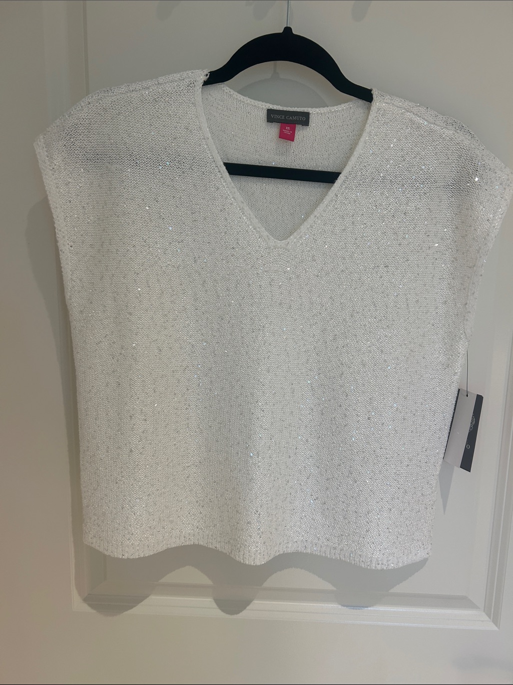 Vince Camuto White Sparkle V-Neck Sleeveless Knit Tank